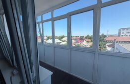 Apartamnet 3 camere . etaj intermediar , zona spital Radauti