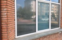 Spatiu de inchiriat, 146 mp, vitrina 20 ml, zona Burdujeni