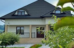 Casa individuala, 411 mp,  împreună cu 2000mp teren,  Gura Humorului, zona Toaca
