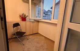 Apartament cu 2 camere, decomandat, zona Zamca