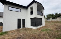 Casa individuala, 252 mp, teren, 800 mp, zona Burdujeni