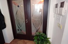 Vila de vanzare, 176 mp, teren 620 mp, zona Centrala