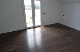 Casa de vanzare, 321 mp, teren 2650, zona Poiana Patrauti