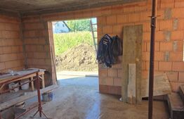Casă duplex in constructie, 90 mp, teren 250 mp, zona Ipotesti