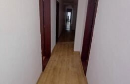 Casa de vanzare, 550 mp, teren 700 mp, zona Burdujeni