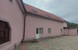 Casa de vanzare, 550 mp, teren 700 mp, zona Burdujeni