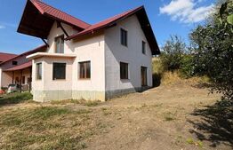 Casă la roșu 220 mp+ Teren 1.000 mp, zona Frumoasa