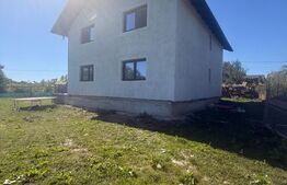 Casa etaj, 165 mp, 3600 mp, zona Darmanesti