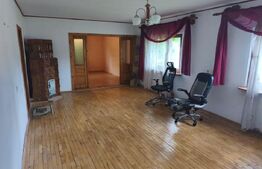 Casa P+1, 242.59 mp si teren de 1.756 mp, zona Campulung Moldovenesc