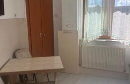 Apartament 3 camere, 81 mp, decomandat, zona SPITAL