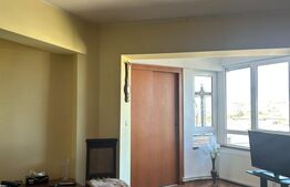 Apartament 3 camere, 81 mp, decomandat, zona SPITAL