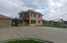 Pensiune cu 2 sali de evenimente, 820 mp, teren 6573 mp, zona Dragomirna