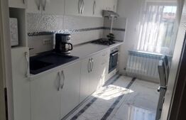 Apartament 3 camere, Radauti, zona 2 Voievozi