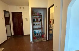 Apartament 3 camere , 70 mp, etaj 2, Radauti