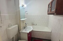 Apartament cu 3 camere, 66 mp, zona Zamca