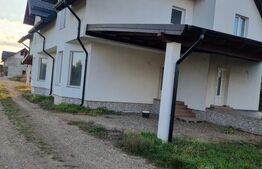 Casa tip duplex, 320 mp, zona Est