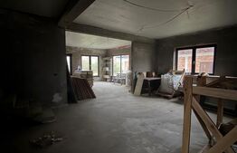 Casă de vânzare, 415 mp, zona Sud-Vest