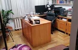 Apartament 3 camere decomandat, 88 mp, garaj, zona Catedrala