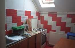 Garsoniera decomandata, 33 mp, zona Obcini