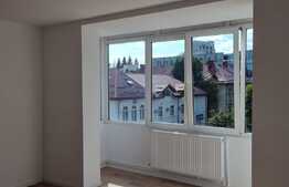 Apartament semidecomandat, 2 camere, zona Ultracentrala 