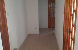 Apartament 3 camere, decomandat, zona George Enescu