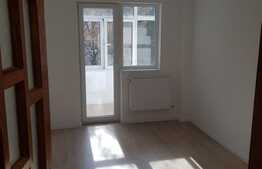 Apartament 3 camere, decomandat, zona George Enescu