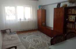 Apartament 2 camere, 51 mp, decomandat, zona Centru