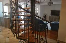 Apartament 5 camere, decomandat, 155 mp, zona Zamca