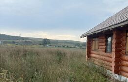 Casa din lemn, 84 mp, suprafata teren 6000mp, zona Itcani