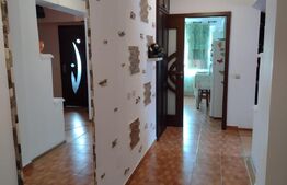 Apartament 3 camere, 74 mp, etaj intermediar, zona Ramiro
