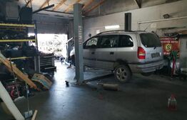 Hala cu acces la drumul national Suceava-Botosani , 100mp si o anexa de 60 mp zona Salcea.