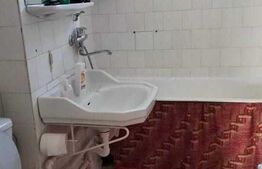 Apartament 3 camere, 58 mp, semidecomandat, zona Centrala