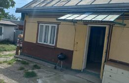 2 Casute batranesti ,individuale, 89 mp utili, 1689 mp teren, zona Burdujeni sat