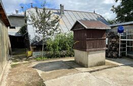 Casa 90 mp, la rosu, potential imens de dezvoltare , teren 18,6 ari, zona Tisauti