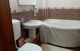 Apartament 4 camere, 90 mp, decomandat, zona Centru