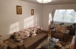 Apartament 3 camere, 55 mp, decomandat, zona Pub Colibri