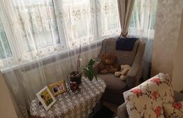 Apartament 3 camere, 55 mp, decomandat, zona Pub Colibri