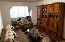 Apartament 3 camere, 55 mp, decomandat, zona Pub Colibri