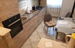 Apartament 3 camere, 55 mp, decomandat, zona Pub Colibri