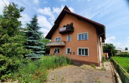 Casa individuala , 7 camere ,490 mp utili si 1200 mp teren zona Itcani