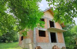 Ocazie unica ! Casa la rosu, 135 mp,pe un teren de 300 mp, Sfantul Ilie 