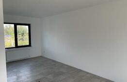 Casa individuala, 100 mp, 290 mp teren, terasa,garaj in zona rezidentiala Tisauti