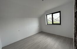 Casa individuala, 100 mp, 290 mp teren, terasa,garaj in zona rezidentiala Tisauti