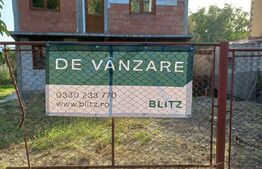 Casa la rosu, 180 mp, teren 900 mp, zona Burdujeni sat