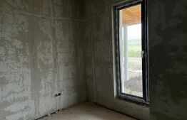 Casa de 100 mp, garaj, teren 400 mp,zona in plina dezvoltare Burdujeni 