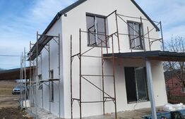 Casa de 100 mp, garaj, teren 400 mp,zona in plina dezvoltare Burdujeni 