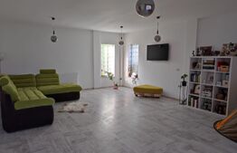 Casa in Scheia aproape de Primarie