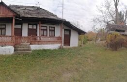 Casa individuala 42 mp, teren de 1000 mp, front 27 ml, Razvad