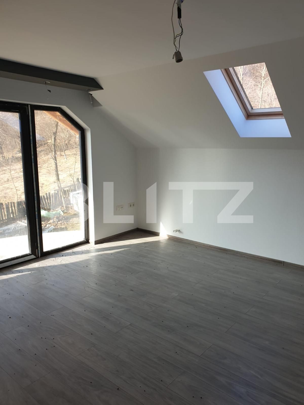 Casa de vânzare 6 camere Nord-Est - 102046CV | BLITZ Târgoviște | Poza4