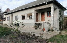 Casă individuală 165 mp, teren 1057 mp, Pucioasa